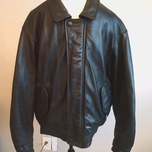 Mens black leather Eddie Bauer down bomber insulated jacket